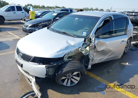 2013 Kia Forte Ex z USA, uszkodzony, nr VIN KNAFU5A25D5684559